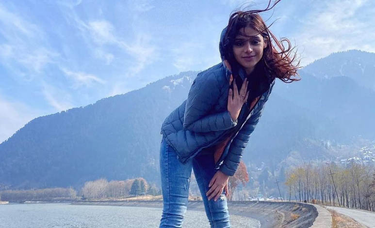 Pranati Rai Prakash seems to be having a good day as she posts a flash serenity of the mountains